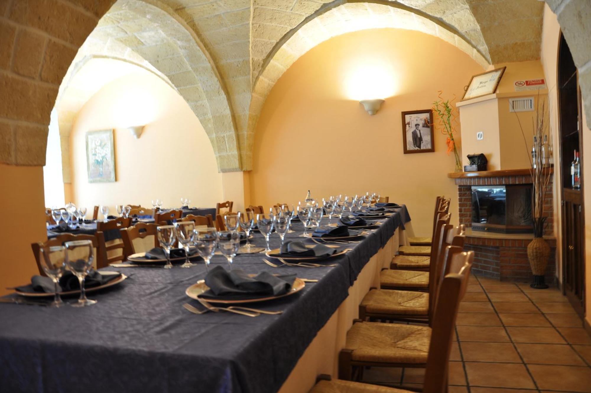 Al Borgo Antico Ristorante E B&B Crispiano Екстер'єр фото